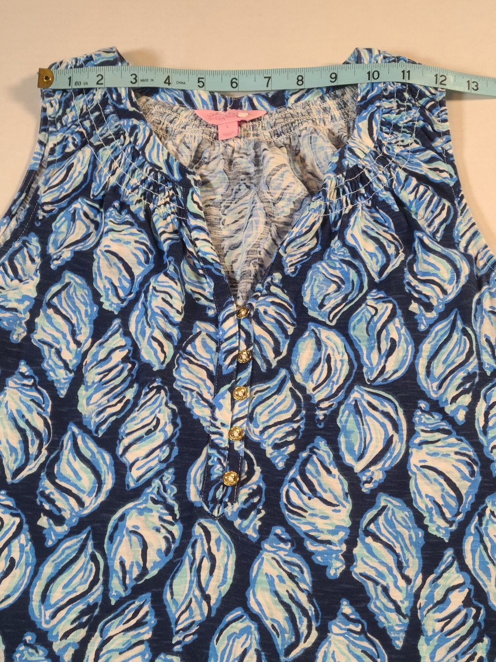 Lilly Pulitzer Blue Essie Smocked Cotton Resort Sleeveless V Neck Blouse Large - Picture 7 of 10
